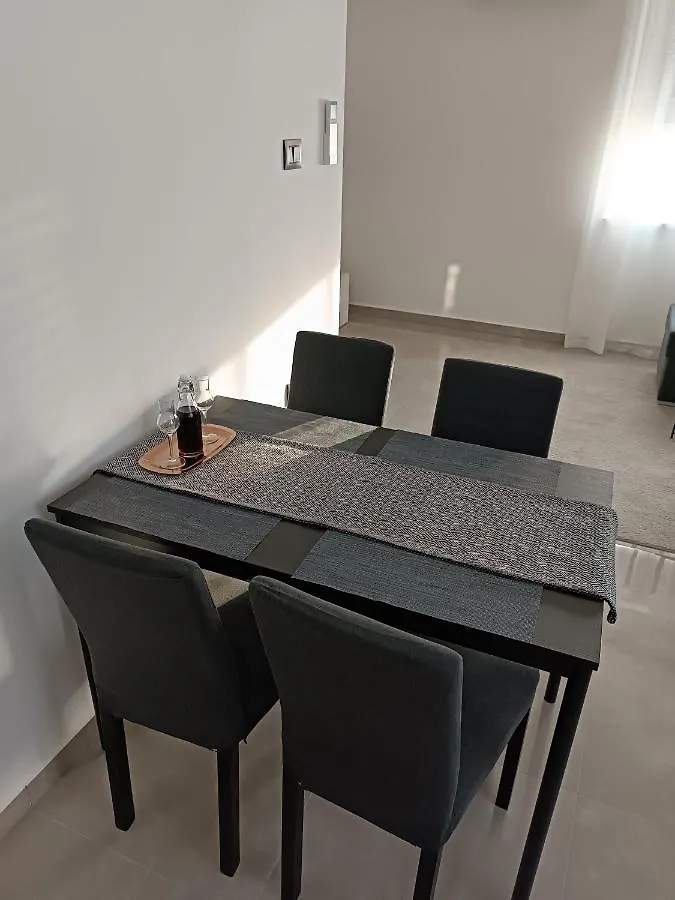 Nika Apartment Pula 0*,  Croatia