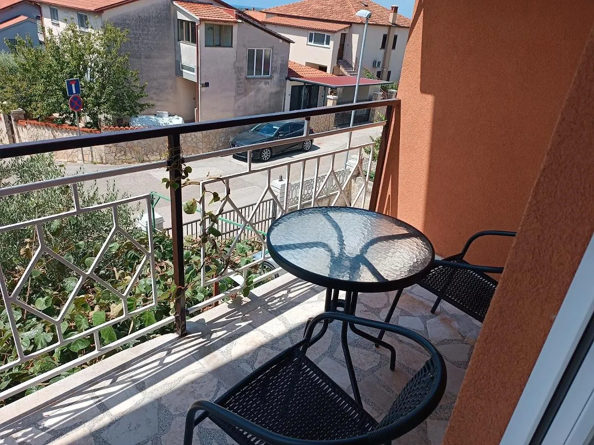 Nika Apartment Pula 0*,  Croatia